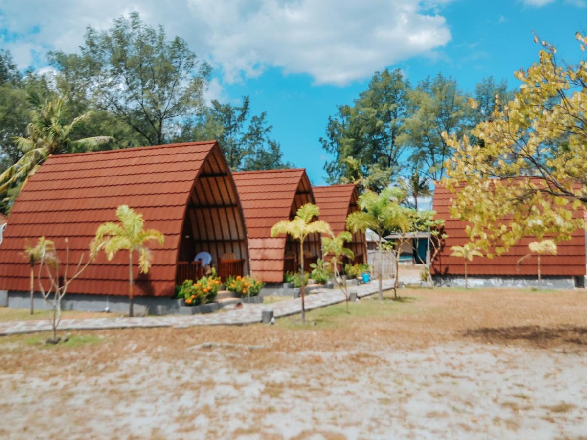 Laba Laba Bungalow Гили Мено Екстериор снимка